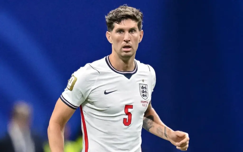 L'Inter alza il muro: Stones vicinissimo. L'inglese non esclude Romero